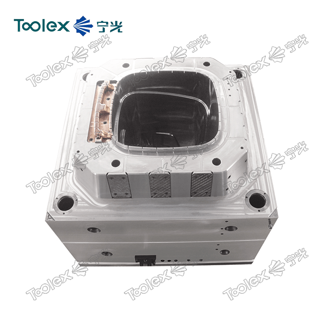 Injection mould for dustbin can